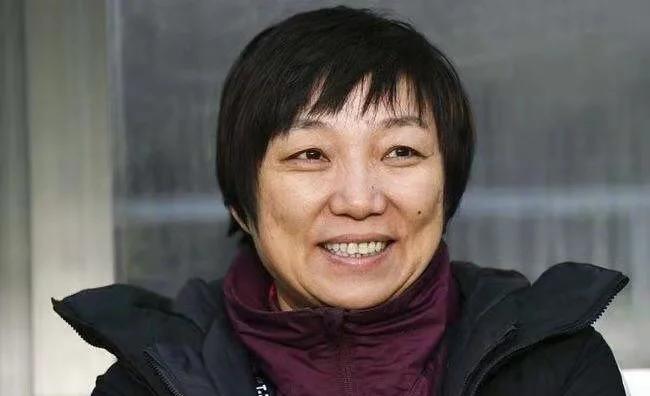 关于芬兰女足赛场出战，永不言败拼搏的信息