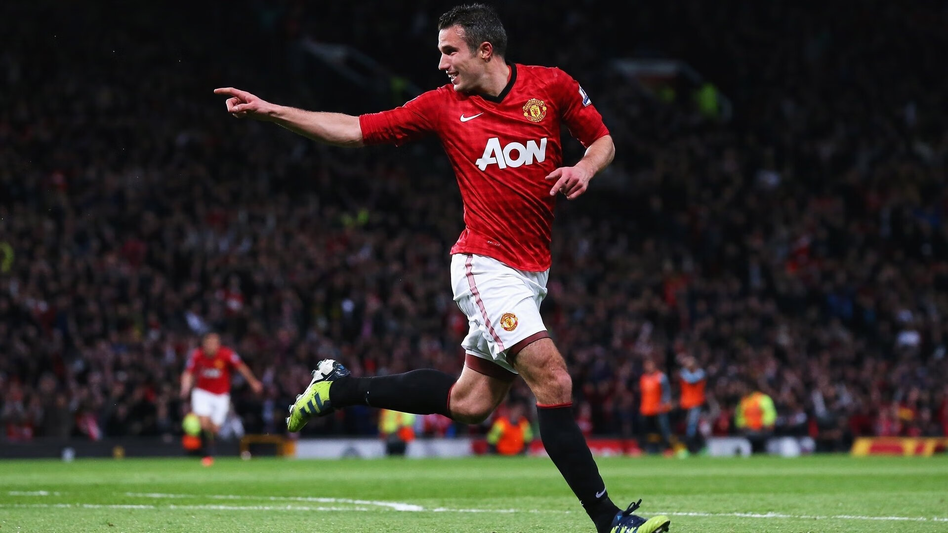 若昂·菲利克斯赛点兑现,AC米兰淘汰利雅得新月晋级四强,主帅激动落泪的简单介绍